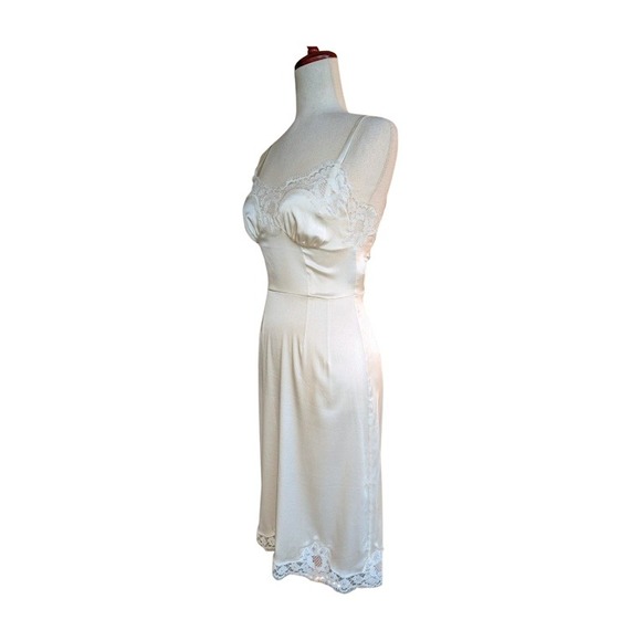 Dolce‎ & Gabbana Silk Lace Slip Dress Made in Italy Ivory Size 38 - Picture 9 of 9